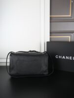 CHANEL 26S ショルダーバック ケース付き 32*19cm 38*25cm - 画像 (6)