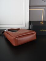 YSL Le 5 A 7 Hobo 水筒バック ケース付き 28*28cm - 画像 (14)