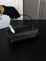 CELINE Triomphe CYLINDER 水筒バック ケース付き 26*13cm - 画像 (15)