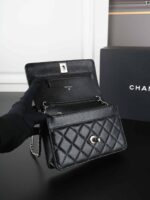 CHANEL WOC 24K ショルダーバック ケース付き 19*12cm - 画像 (8)