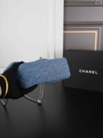CHANEL 23P デニム ショルダーバック ケース付き 24*15cm - 画像 (6)