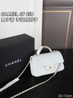 CHANEL Classic Flap CF 25B キャビア ショルダーバック ケース付き 20*12cm - 画像 (7)