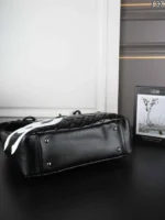 CHANEL トートバッグ ケース付き 34*27cm - 画像 (6)