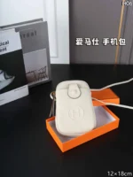 HERMES 携帯ポーチ ケース付き 12*18cm - 画像 (7)
