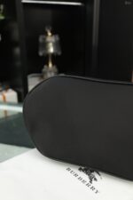 Burberry ボディーバッグ ケース付き 22*14cm - 画像 (7)
