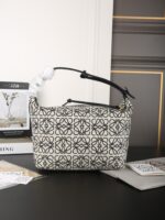 LOEWE CubiAnagram 弁当バックケース付き 25*19cm - 画像 (5)