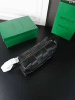 Bottega Veneta CASSETTE ショルダーバッグ ケース付き 28*15cm - 画像 (22)