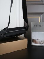 Burberry カメラ ショルダーバッグ ケース付き 28*12cm 26*17cm - 画像 (15)