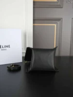 CELINE 水筒バック ケース付き 16*21cm - 画像 (15)