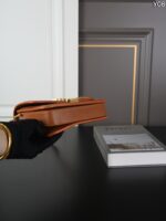 YSL SOLFERINO Box ショルダーバッグ ケース付き 18.5*14cm 23*16cm - 画像 (5)