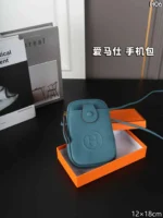 HERMES 携帯ポーチ ケース付き 12*18cm - 画像 (8)