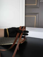 CELINE DUO ZIPPED Triomphe ショルダーバッグ ケース付き 35*24cm - 画像 (10)
