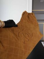CHANEL coco-Beach ポーチ付き トートバッグ 42*33cm - 画像 (10)