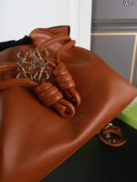 LOEWE Flamenco ショルダーバッグ ケース付き 29.5*23cm - 画像 (7)