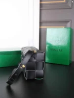 Bottega Veneta CASSETTE ショルダーバッグ ケース付き 28*15cm - 画像 (23)