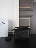 LOEWE PuzzleAnagram ショルダーバッグ ケース付き 23*16cm - 画像 (3)