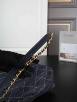 CHANEL ハンドバッグ ショルダーバック ケース付き 37*28cm - 画像 (8)