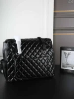 CHANEL トートバッグ ケース付き 34*27cm - 画像 (5)