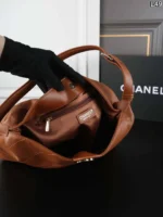 CHANEL 26P Hobo ショルダーバッグ ケース付き 33*25cm - 画像 (10)