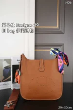 HERMES Evelyne 29 III bag ハンドバッグ ショルダーバック ケース付き 29*30cm - 画像 (7)