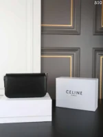 CELINE Triomphe ショルダーバック ケース付き 20.5*12CM - 画像 (11)