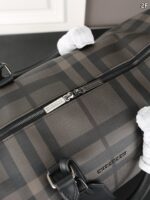 Burberry 旅行バッグ 50*28CM - 画像 (11)
