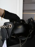 CHANEL 25Bag 26C 水筒バック ケース付き 22*16cm - 画像 (9)