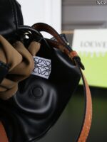 LOEWE Flamenco ハンドバッグ ショルダーバッグ ケース付き 23*17cm - 画像 (9)