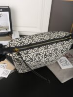LOEWE CubiAnagram 弁当バックケース付き 25*19cm - 画像 (7)
