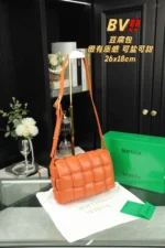 BV ショルダーバッグ ケース付き 26*18cm - 画像 (11)