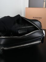 Burberry Paddy カメラ ショルダーバッグ ケース付き 22*16cm - 画像 (10)