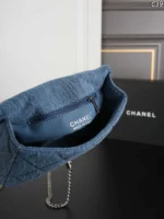CHANEL 23P デニム ショルダーバック ケース付き 24*15cm - 画像 (9)