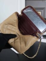 CHANEL Cruise 26C キャビア ハンドバッグ ショルダーバック ケース付き 17*11cm - 画像 (12)