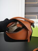 LOEWE Puzzle ショルダーバッグ ケース付き 24*15cm - 画像 (7)