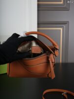 LOEWE Puzzle ショルダーバッグ ケース付き 19*12cm 25*15cm 28.5*18cm - 画像 (9)