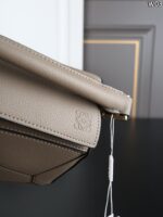 LOEWE Puzzle ショルダーバッグ ケース付き 24*15cm - 画像 (8)