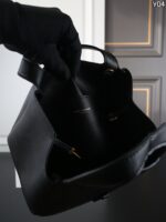 YSL Le 5 A 7 BABY BEA 水筒バック ケース付き 17*16cm - 画像 (3)