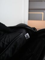 Burberry ショルダーバッグ ケース付 25*19cm - 画像 (8)