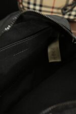 Burberry カメラ ショルダーバッグ ケース付き 22*14cm - 画像 (13)