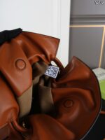 LOEWE Flamenco ショルダーバッグ ケース付き 29.5*23cm - 画像 (8)
