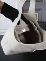 Chanel 26 Hoboバック ケース付き 18*13.5cm 21*16.5cm - 画像 (6)