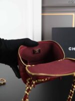CHANEL 24C 化粧ポーチ ケース付き 10*09cm 16*10cm - 画像 (6)
