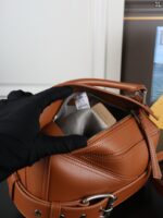 LOEWE Puzzle Biker ショルダーバッグ ケース付き 24*16cm - 画像 (8)