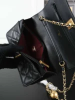 CHANEL WOC 24K ショルダーバック ケース付き 19*12cm - 画像 (17)