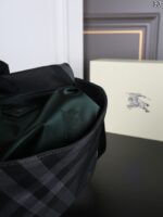 Burberry カメラ ショルダーバッグ ケース付き 28*12cm 26*17cm - 画像 (12)