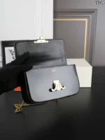 CELINE Claude ショルダーバッグ ケース付き 21*19cm - 画像 (10)