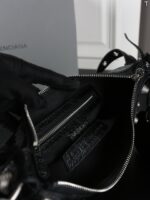 Balenciaga Le Cagole ショルダーバッグ ポーチセット ケース付き 25*12cm 32*18cm - 画像 (11)