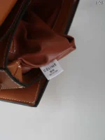 CELINE Triomphe キャンバス ショルダーバック ケース付き 22*16.5cm - 画像 (19)
