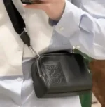 LOEWE ショルダーバック ケース付き 20cm - 画像 (4)