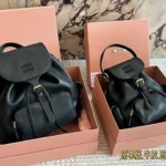 MIU MIU リュック ケース付き 22*21cm 30*30cm